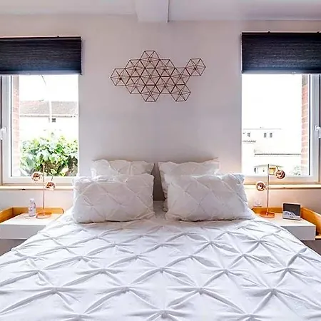 La Maison De Julia Bed & Breakfast 4*