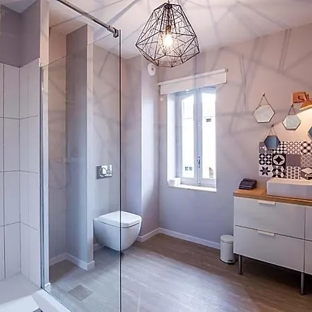 La Maison De Julia Bed & Breakfast 4*