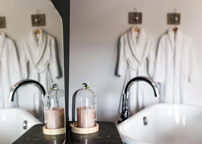 La Maison De Julia Bed and Breakfast 4*